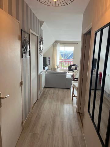 A SAISIR Appartement lumineux 2 chambres grande pièce de vie cuisine ouverte en plein coeur de Pont L'Evêque