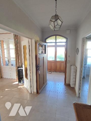 Villa 4 pièces sur 912 m² de jardin