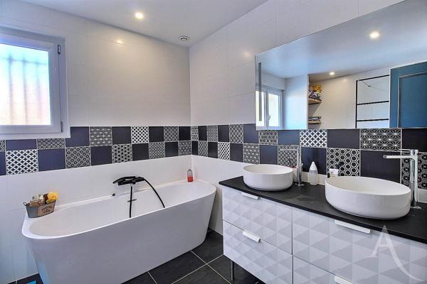 Maison Villenave d'Ornon 5 chambres avec piscine