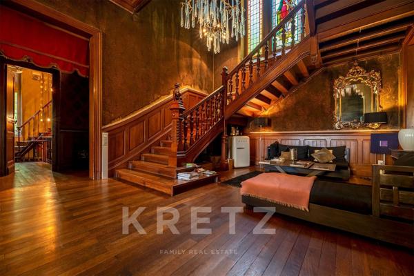 Château d’exception de 900 m² au cœur de 7 hectares de nature préservée, avec piscine