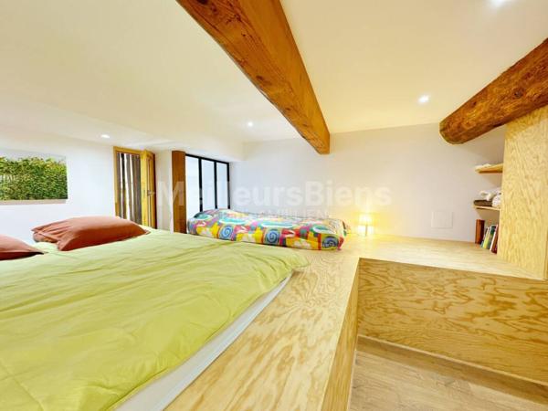 Appartement entièrement rénové (surf hab 94 m2) Video sur demande