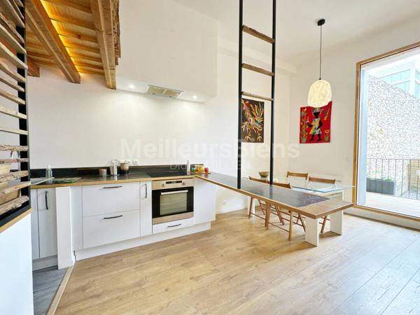 Appartement entièrement rénové (surf hab 94 m2) Video sur demande