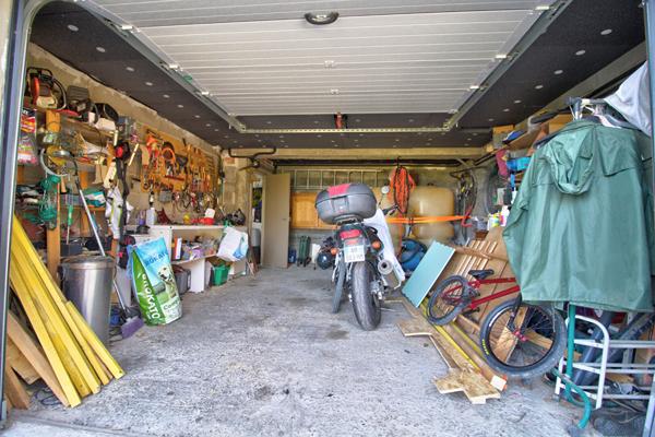 ESTILLAC - Maison de 5 pièces principales avec 4 chambres, sous-sol, garage, jardin et vue sur la vallée agenaise.