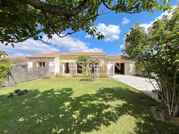 Maison de plain-pied avec appartement indépendant, à 5 minutes à pied du centre de Saint-Rémy-de-Provence