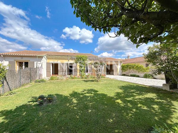 Maison de plain-pied avec appartement indépendant, à 5 minutes à pied du centre de Saint-Rémy-de-Provence