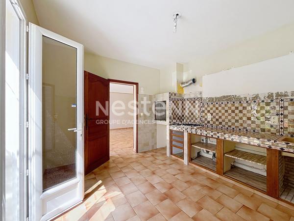 Maison de plain-pied avec appartement indépendant, à 5 minutes à pied du centre de Saint-Rémy-de-Provence