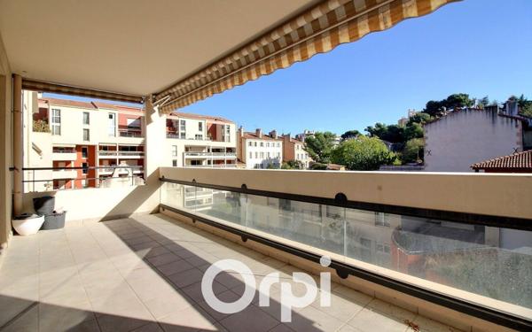 Appartement à vendre    3 pièces • 73 m2 Marseille 6