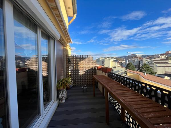 Appartement Saint Etienne 5 pièces en duplex de 104 m2 en dernier étage + garage