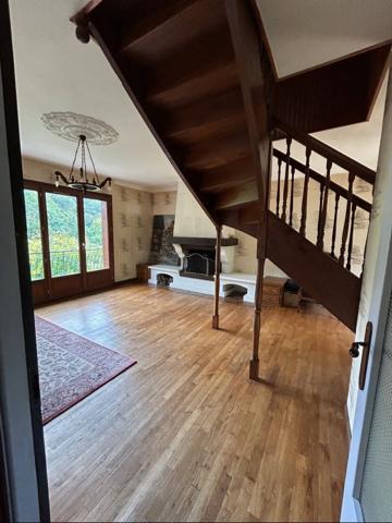 Vente / Maison et grand terrain