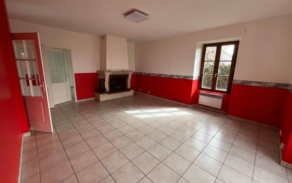 Maison à louer    7 pièces • 188 m2 Flavignac