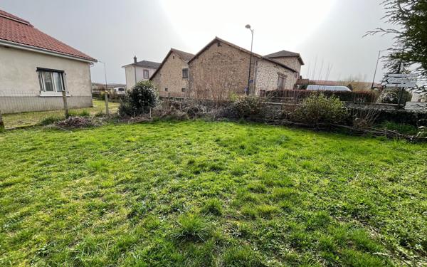 Maison à louer    7 pièces • 188 m2 Flavignac