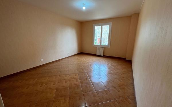 Maison à louer    7 pièces • 188 m2 Flavignac