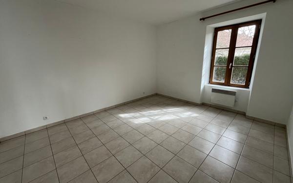 Maison à louer    7 pièces • 188 m2 Flavignac