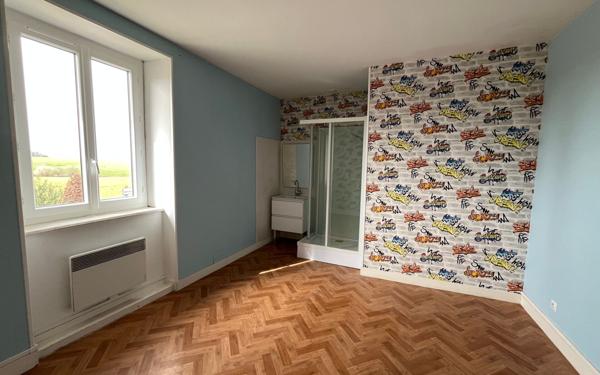 Maison à louer    7 pièces • 188 m2 Flavignac