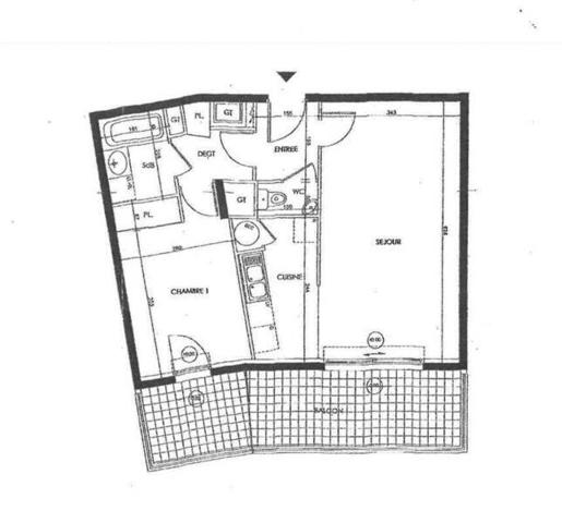 Appartement 2 pièces                                        - 44000 Nantes - VIARME Réf : 12133