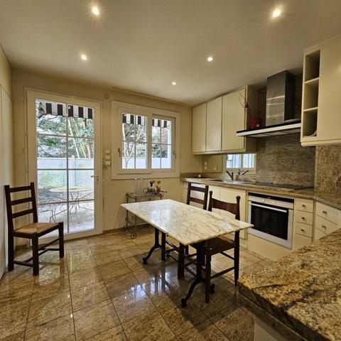 Toulouse, bas Côte Pavée, Villa 190M2