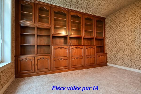 Maison familiale de caractère 68 m2   + 65 m2 annexes,à réinventer, bd Sévigné-bd Metz à Rennes