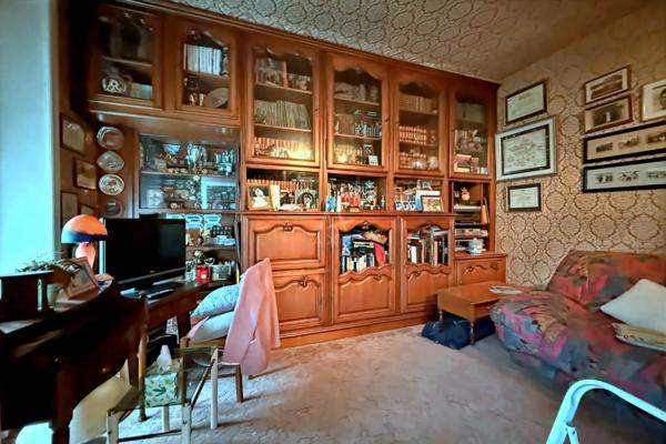 Maison familiale de caractère 68 m2   + 65 m2 annexes,à réinventer, bd Sévigné-bd Metz à Rennes