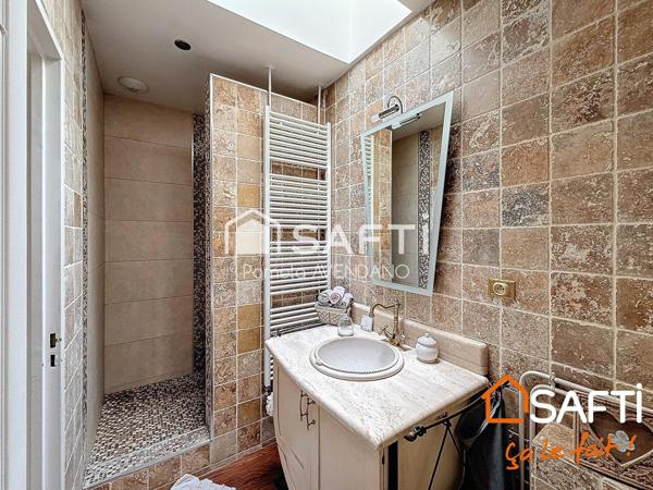 Dans un environement verdoyant et calme pavillon plain pied 171m²