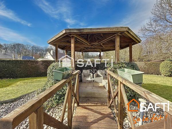 Dans un environement verdoyant et calme pavillon plain pied 171m²