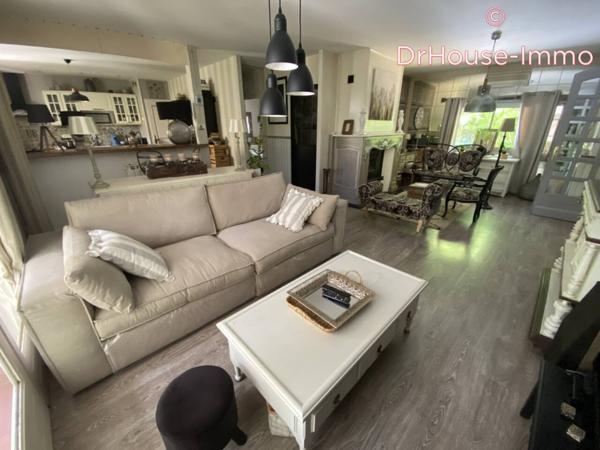 Maison à vendre 7 pièces de 235 m²