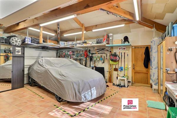 Maison Le Beausset 6 pièce(s) 137 m2 avec garage et Piscine