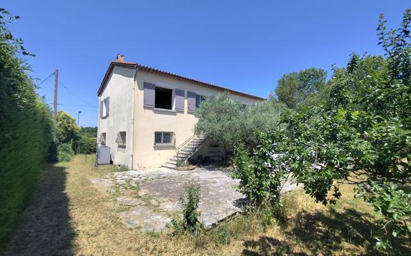 Maison à vendre    4 pièces •  Pernes-les-Fontaines