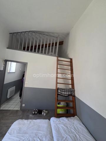 A VENDRE ENSEMBLE A RAPPORT LOCATIF COMPOSE D'UN IMMEUBLE ET D'UNE MAISON PROCHE DU CENTRE VILLE DE VERDUN