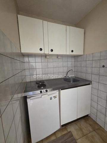 A VENDRE ENSEMBLE A RAPPORT LOCATIF COMPOSE D'UN IMMEUBLE ET D'UNE MAISON PROCHE DU CENTRE VILLE DE VERDUN