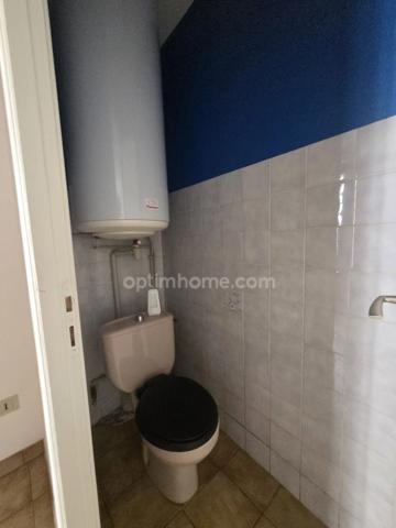 A VENDRE ENSEMBLE A RAPPORT LOCATIF COMPOSE D'UN IMMEUBLE ET D'UNE MAISON PROCHE DU CENTRE VILLE DE VERDUN