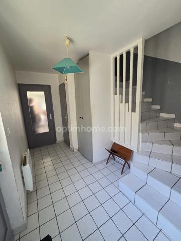 A VENDRE ENSEMBLE A RAPPORT LOCATIF COMPOSE D'UN IMMEUBLE ET D'UNE MAISON PROCHE DU CENTRE VILLE DE VERDUN