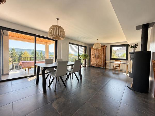 Maison Lons-Le-Saunier 8 pièces / 5 chambres / bureau / 172 m²