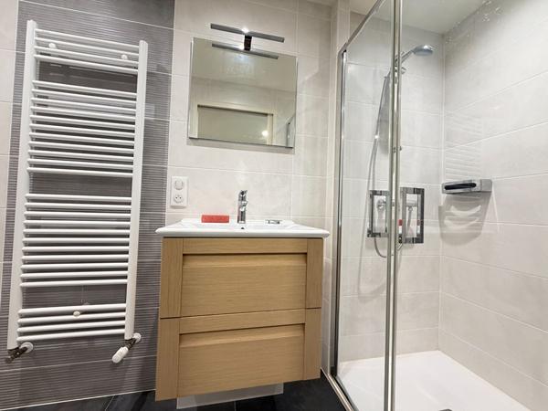 Maison Lons-Le-Saunier 8 pièces / 5 chambres / bureau / 172 m²