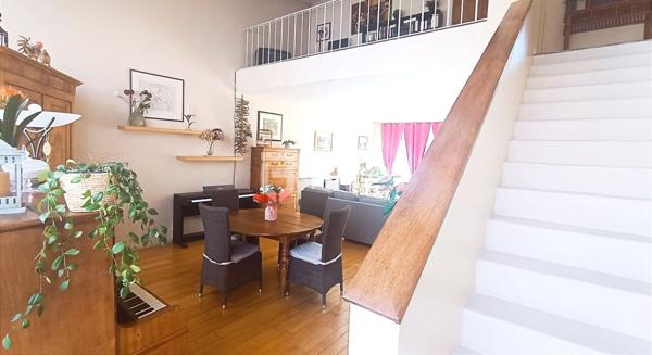 Charmante maison bel-etage avec jardin