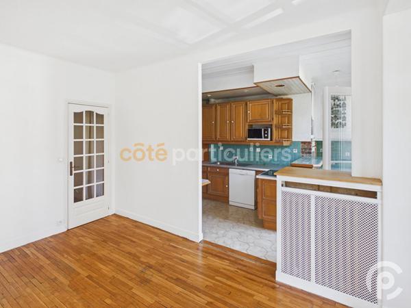 Vente
                Appartement49,39 m² - 2 Pièces -
                    CLAMART (92140)