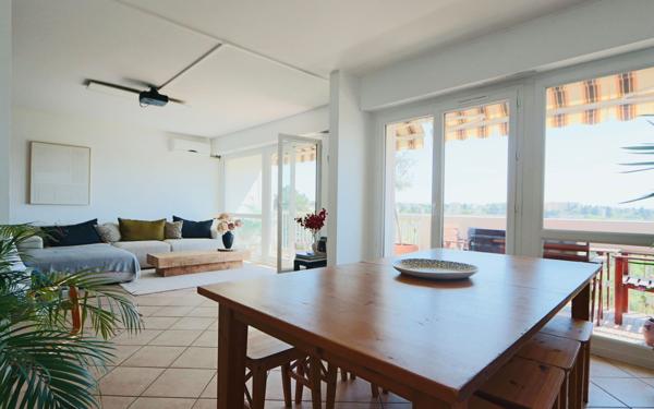 Appartement à vendre    5 pièces • 115 m2 Tassin-la-Demi-Lune