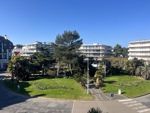 La Baule Les pins / Lajarrige
