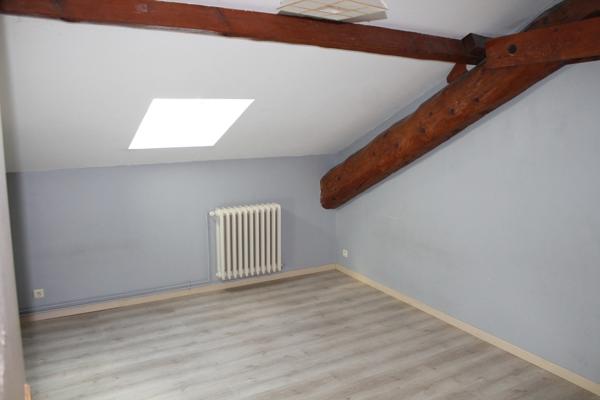 Maison à vendre 7 pièces CEYZERIAT (01)