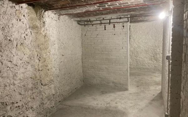 Stationnement à vendre    20 m2 Paris 20
