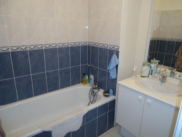 Appartement Les Sables D Olonne 2 pièce(s) 45 m2 A LOUER EN VIDE A L ANNEE