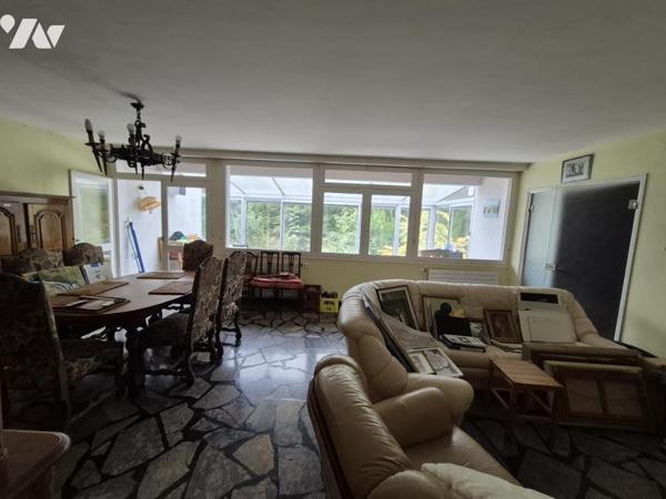 LE HAMEAU DES GREZILLIERES MAISON VASTE TERRAIN ARBORE