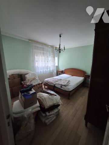 LE HAMEAU DES GREZILLIERES MAISON VASTE TERRAIN ARBORE