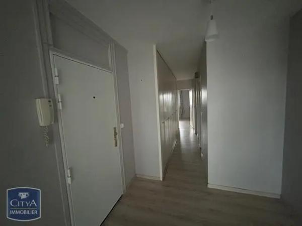 Appartement à louer 3 pièces 65.81m²