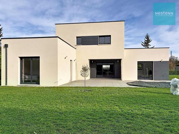 Amboise, maison contemporaine, 155m² hab sur 2000m² de terrain