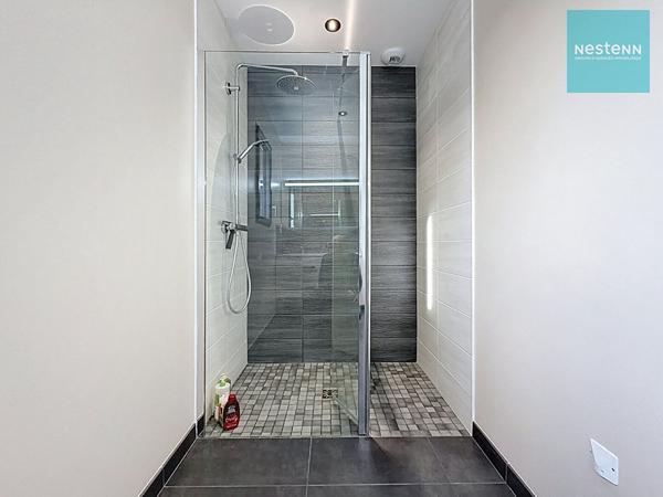 Amboise, maison contemporaine, 155m² hab sur 2000m² de terrain