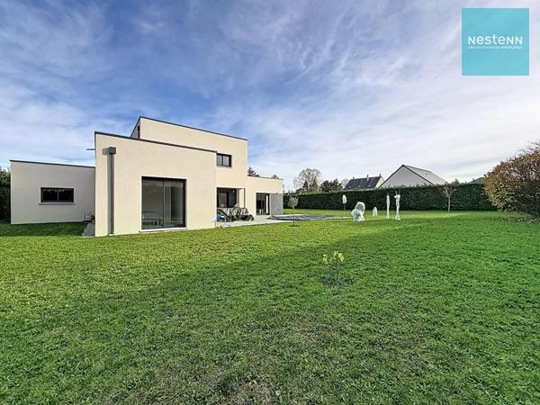 Amboise, maison contemporaine, 155m² hab sur 2000m² de terrain