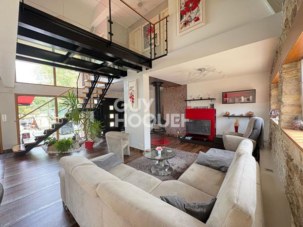 Propriété de caractère avec piscine, 4 000 m² de terrain et maison indépendante à MONTERBLANC