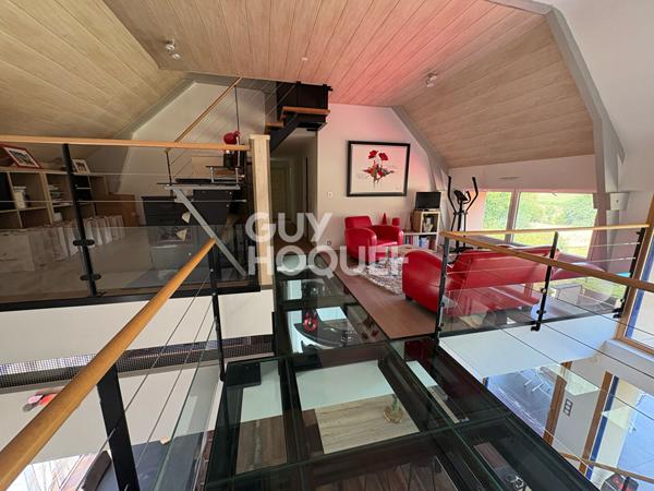 Propriété de caractère avec piscine, 4 000 m² de terrain et maison indépendante à MONTERBLANC