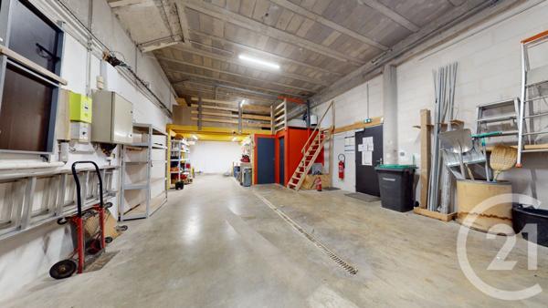 Appartement Local à vendre  3 pièces - 103,14 m2 PONTARLIER - 25