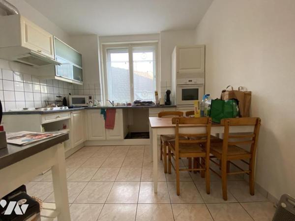 A VENDRE APPARTEMENT T3 CAVE ET PARKING RUE DES POSTES LILLE 